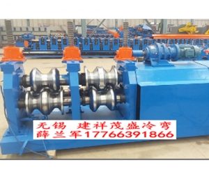 護(hù)欄板彎弧機(jī)