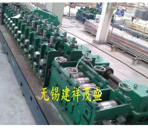電氣化導(dǎo)軌成型機(jī)