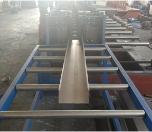 電纜橋架成型機