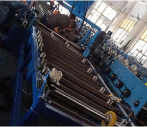 電纜橋架成型機