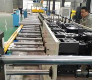 電纜橋架成型機