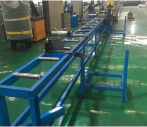 電纜橋架成型機