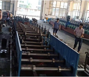 電纜橋架成型機