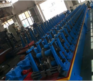 抗震支架成型機(jī)