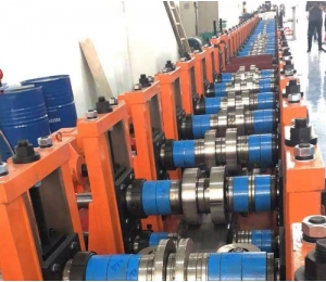 抗震支架成型機(jī)